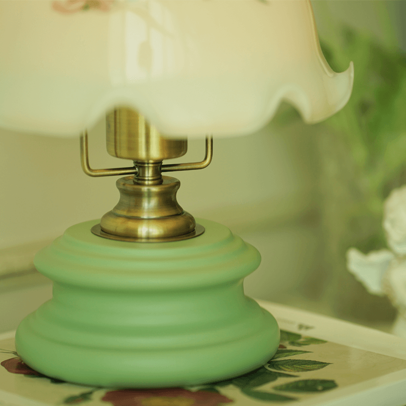 Lighteme Retro Flower Glass Table Lamp