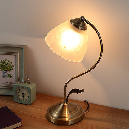 Lampe de table Tiffany rétro en verre Lighteme