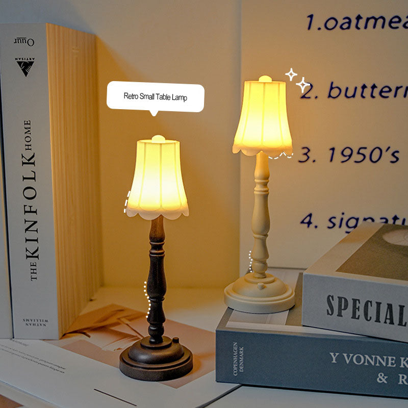 Lighteme Mini Retro Small Table Lamp
