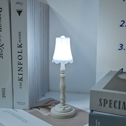 Lighteme Mini Retro Small Table Lamp