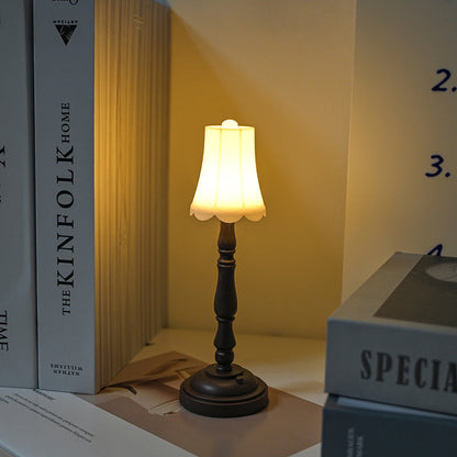 Lighteme Mini Retro Small Table Lamp