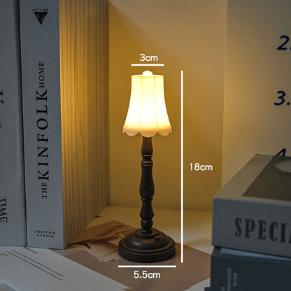 Lighteme Mini Retro Small Table Lamp
