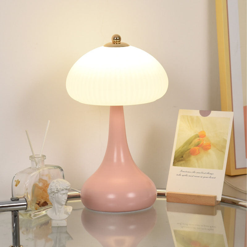 Lampe de table Lighteme style crème romantique