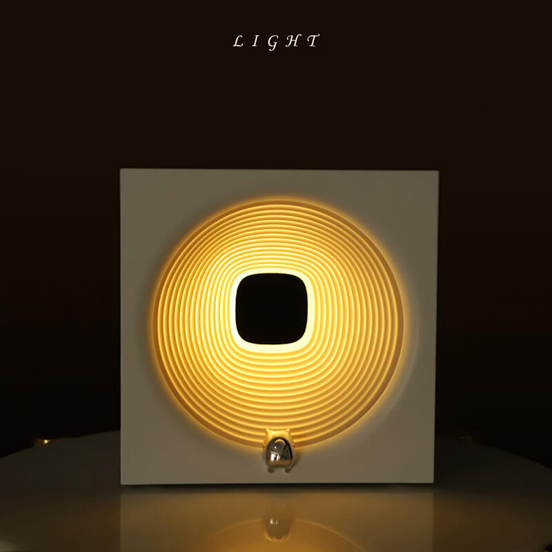 Lighteme Shuttle Future Creative Speaker