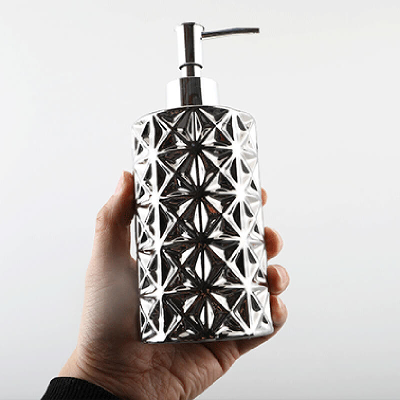 Distributeur de savon en céramique argentée gaufrée Lighteme