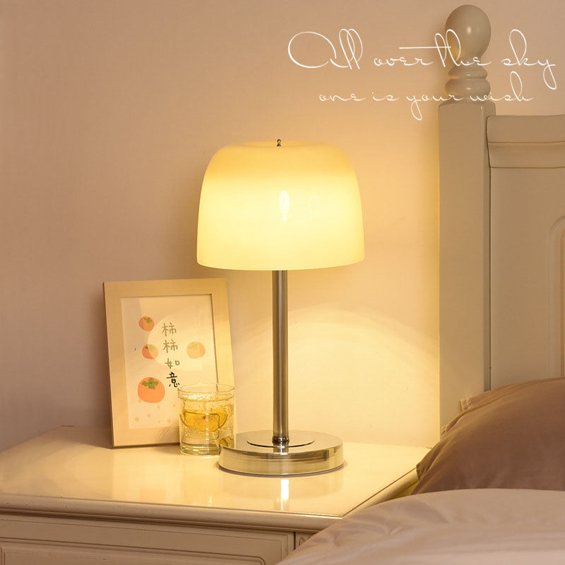 Lighteme Simple Petal Table Lamp