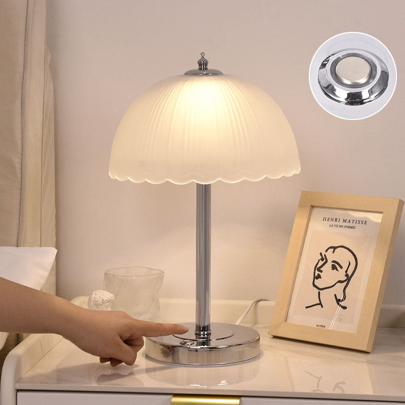 Lighteme Simple Petal Table Lamp