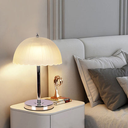 Lighteme Simple Petal Table Lamp