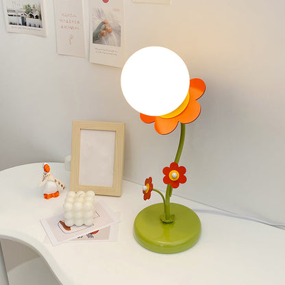 Lighteme Small Red Flower Table Lamp