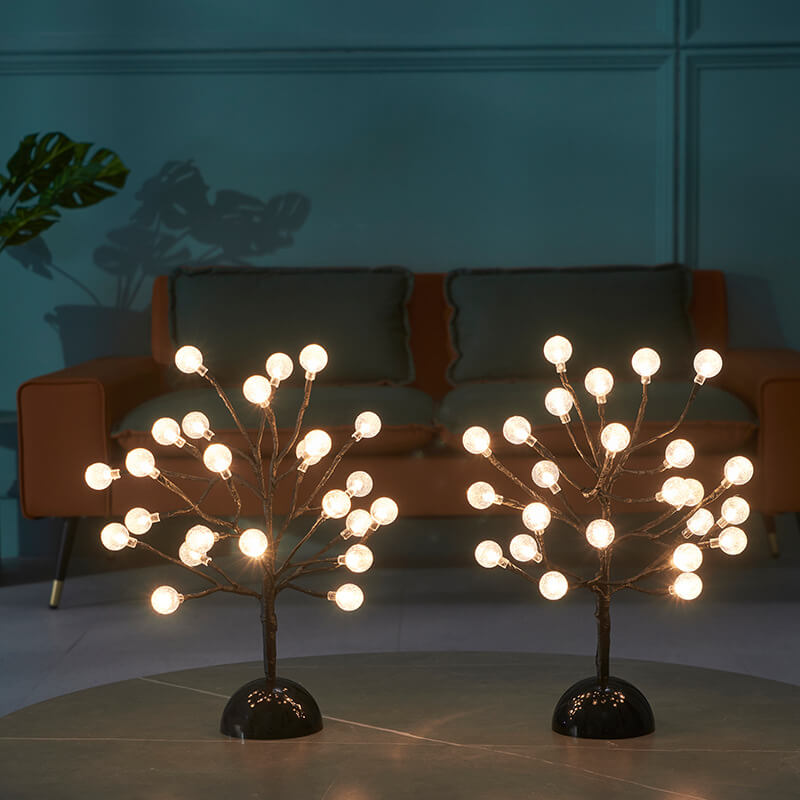 Lighteme Kleine Nachtlampe mit Baumschmuck