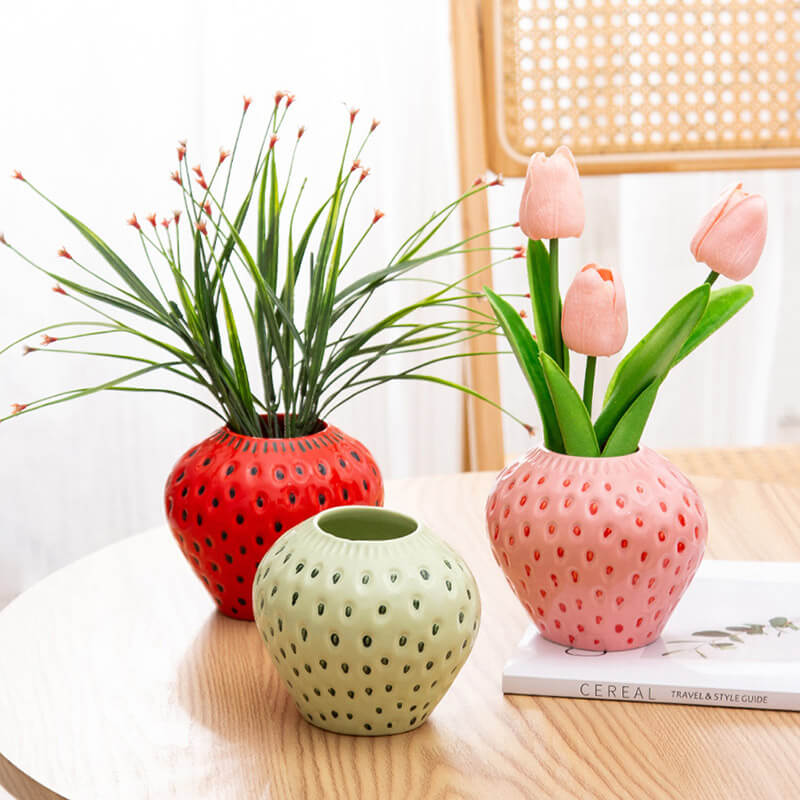 Lighteme Strawberry Ceramic Vase