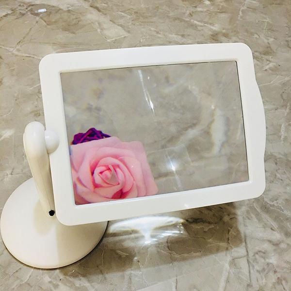 Lighteme Brighter Viewer - LED Magnifier