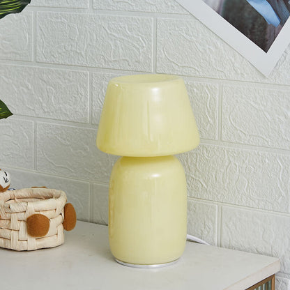 Lighteme – Gekippte Pilz-Nachtlampe aus Glas
