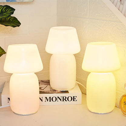 Lighteme – Gekippte Pilz-Nachtlampe aus Glas