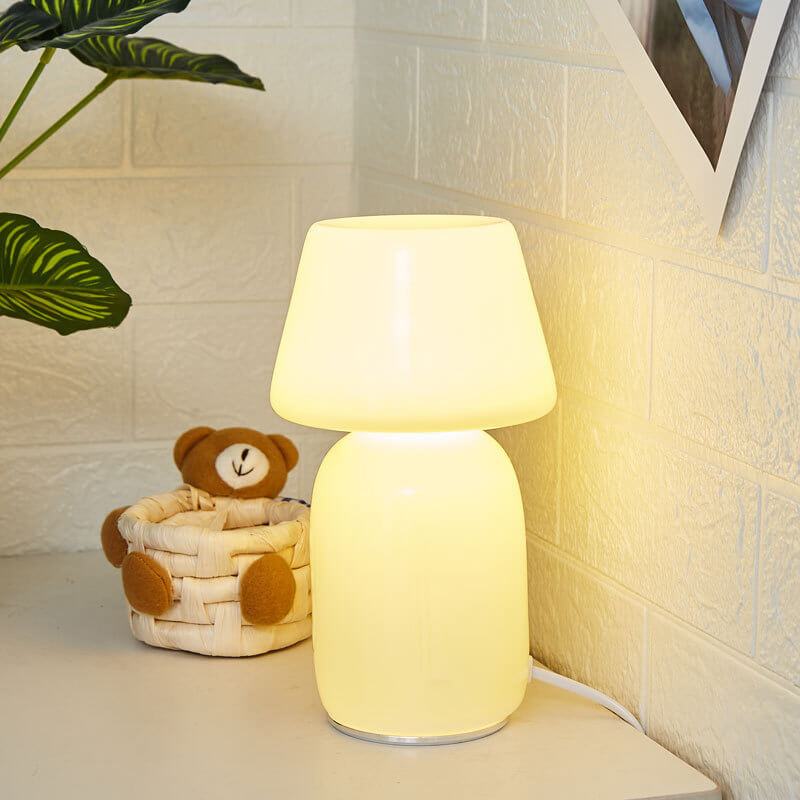 Lighteme – Gekippte Pilz-Nachtlampe aus Glas
