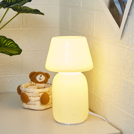 Lighteme – Gekippte Pilz-Nachtlampe aus Glas