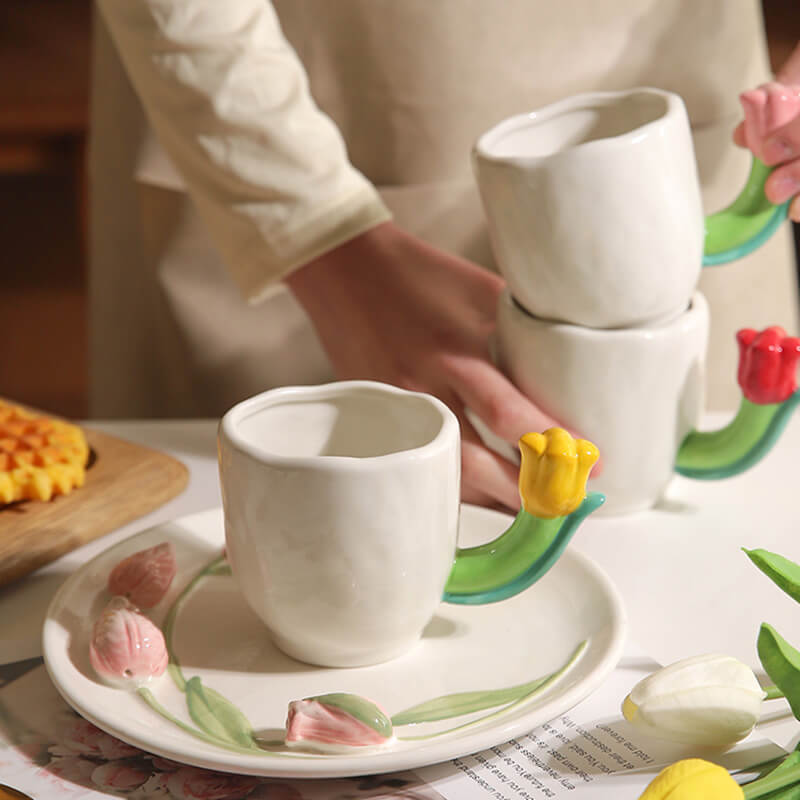 Tasse en céramique Lighteme avec poignée tulipe