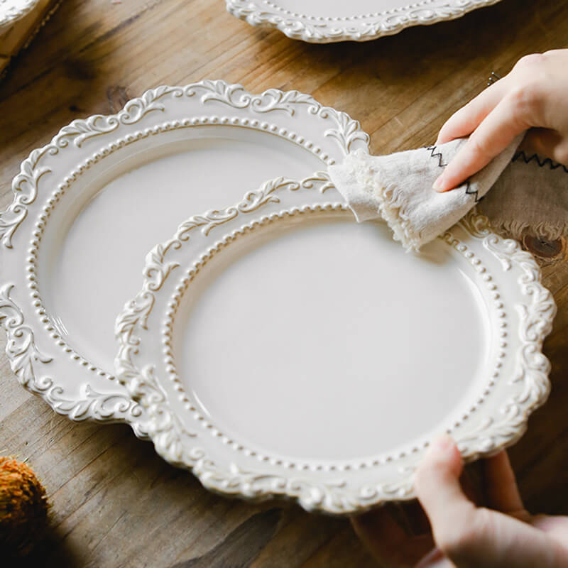 Lighteme Vintage Embossed Ceramic Dinner Plate