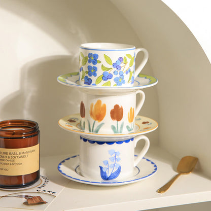 Tasse et soucoupe en céramique à motif floral vintage Lighteme