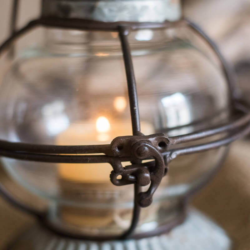 Lighteme Vintage Iron Portable Candle Holder