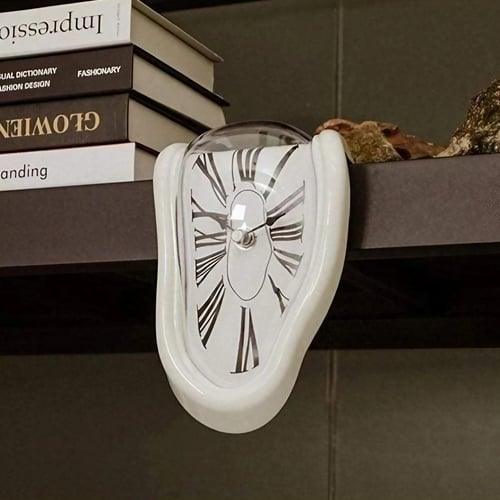 Horloge décorative en fonte Lighteme
