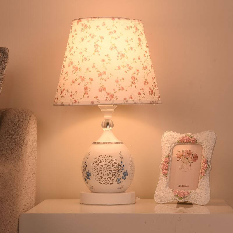 Lampe de table Lighteme en céramique et porcelaine bleue et blanche