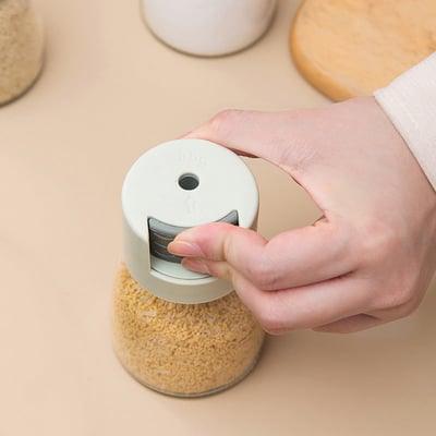 Distributeurs de sel et de poivre réglables à poussoir Lighteme | ACHETEZ-EN 1, OBTENEZ-EN 1 GRATUITEMENT (2 PIÈCES)