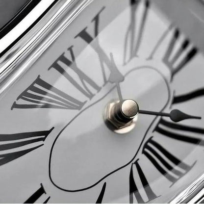 Horloge décorative en fonte Lighteme