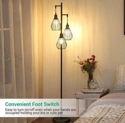 Lighteme Stehlampe passt zu industriellen, bäuerlichen und rustikalen Wohnzimmern – Stehende Baumlampe mit 3 eleganten Käfigköpfen und Edison-LED-Glühbirnen