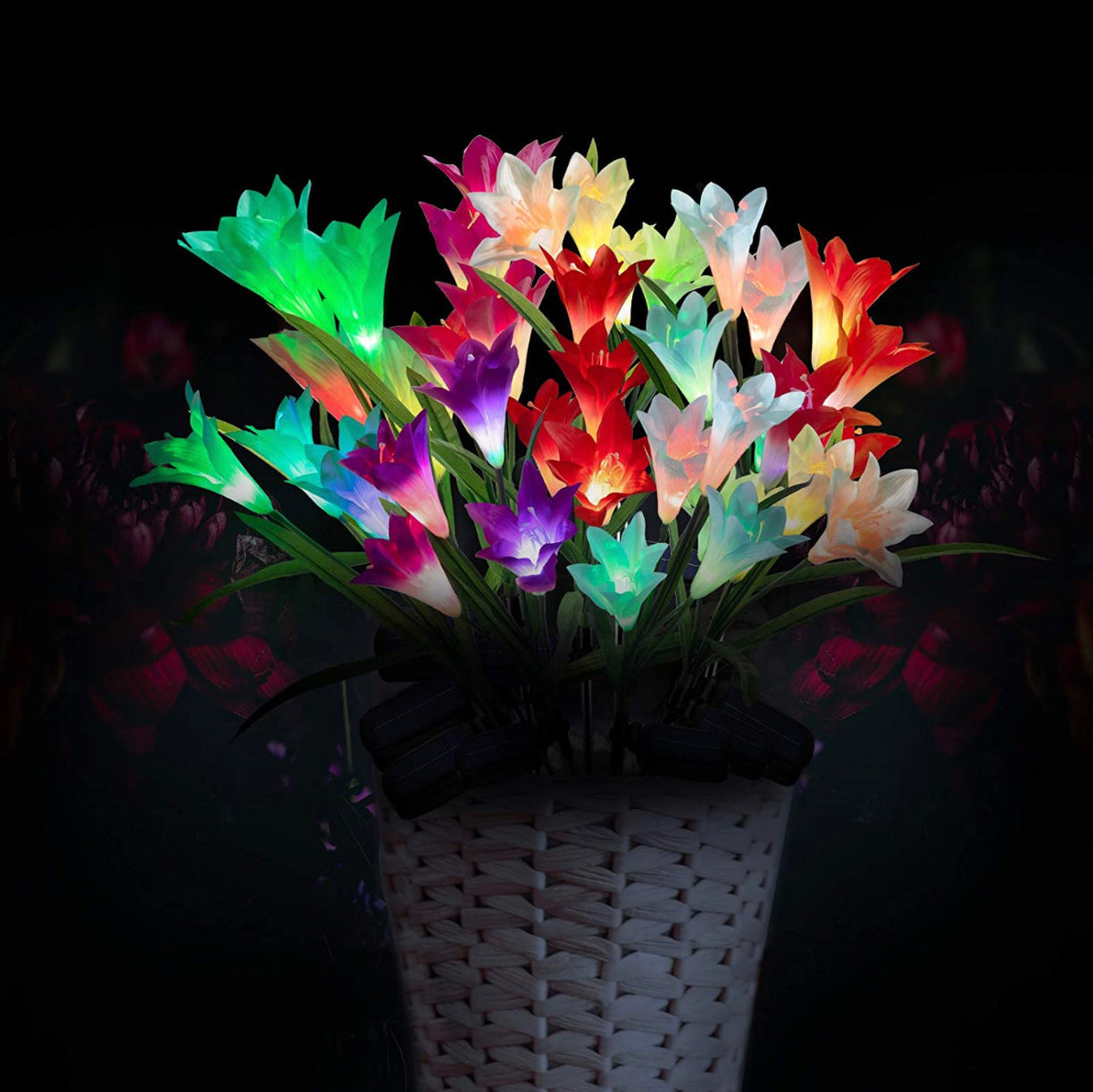 Lighteme Solar Lily Flower Lights (Pack of 4 = 16 Flowers)