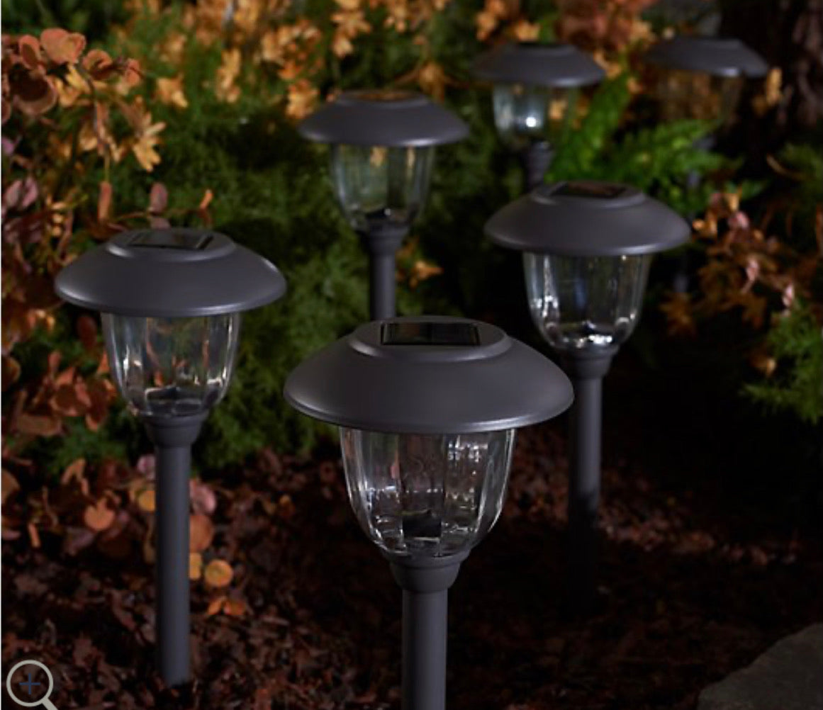 Lighteme 16-teilige Solar-Wegeleuchten aus Glas und Aluminium, 16 Lumen